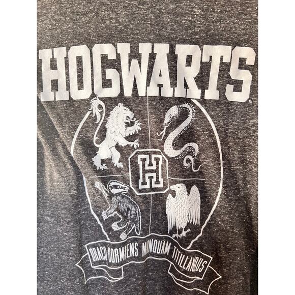 Wizarding World Harry Potter T-Shirt Medium Hogwarts Heather Black - Picture 1 of 4